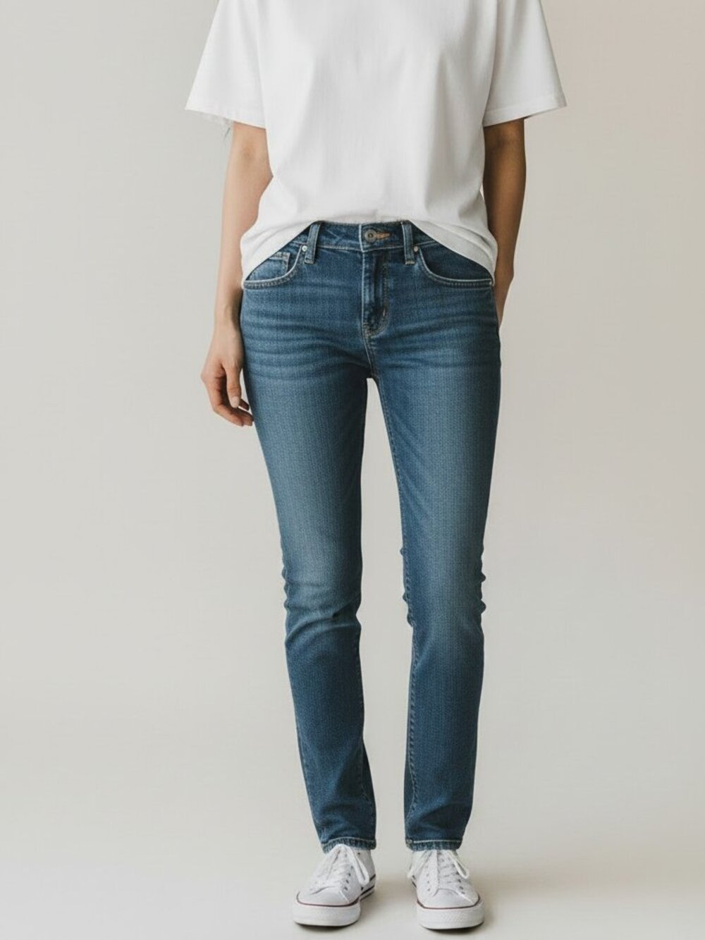 Vigoss Women's Dark Blue Rinse Straight Leg Jeans Juniors Size 3